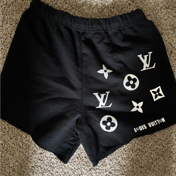 Pants - SHORTS WITH LV DECALS